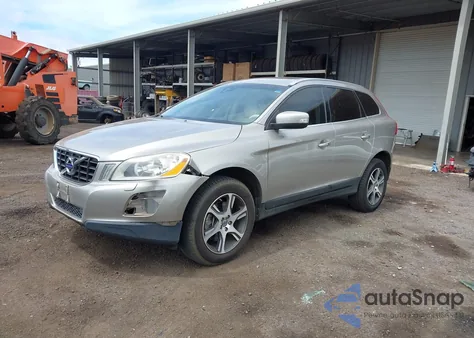 2013 Volvo Xc60 T6 z USA, uszkodzony, nr VIN YV4902DZ7D2445662